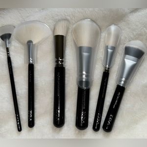 Zoeva Brushes Set. Brand new. In cases